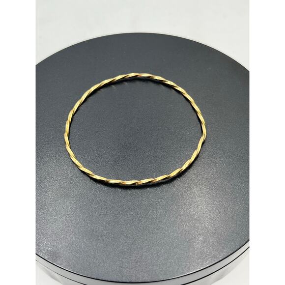 14K Yellow Gold Twisted Bangle Bracelet 8" Slip-On Acid Tested Estate Jewelry - Picture 5 of 9